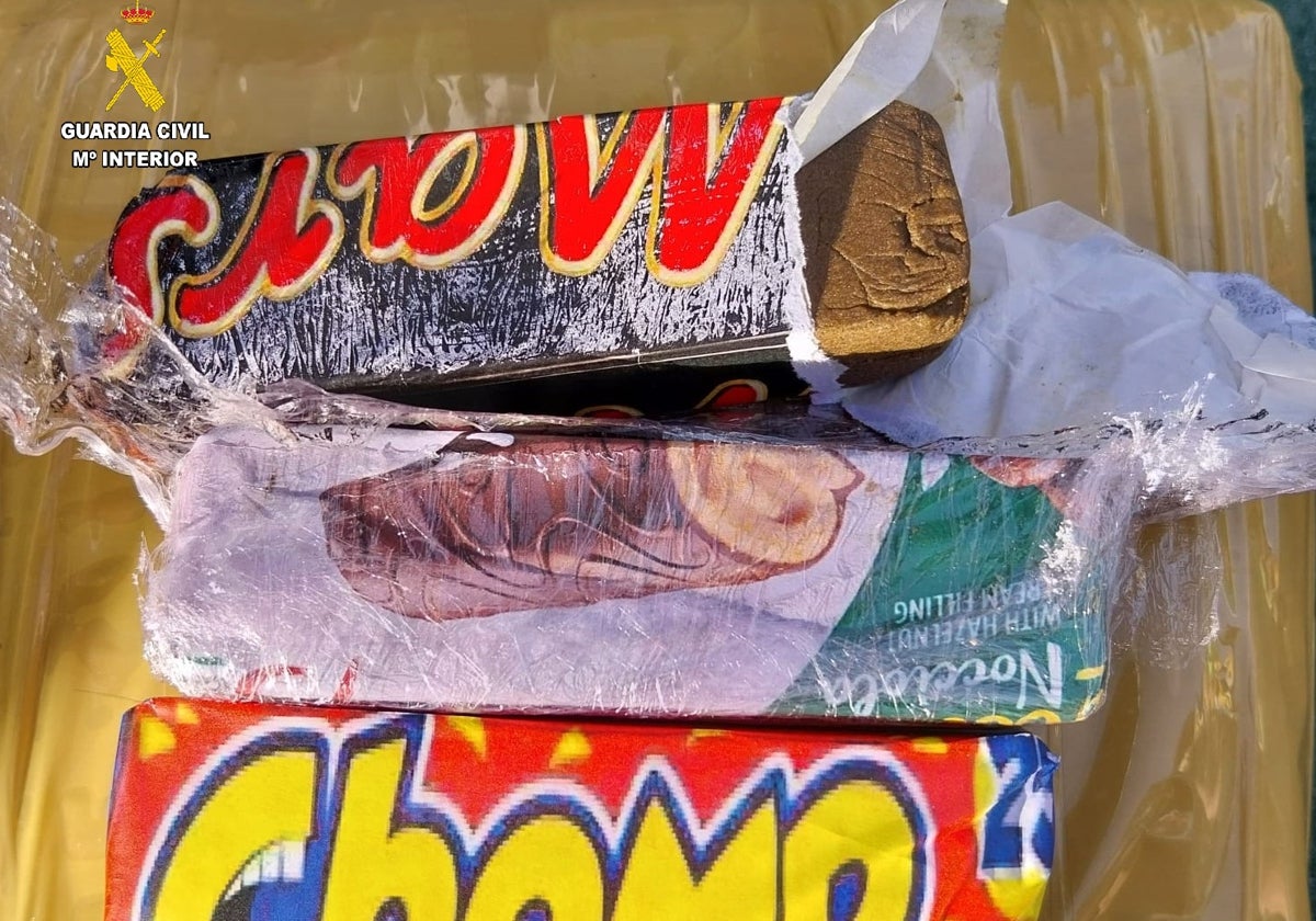Hachís envuelto en chocolatinas