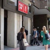 La UCO en Ferraz: la imagen que roza la línea roja de los socios con Sánchez