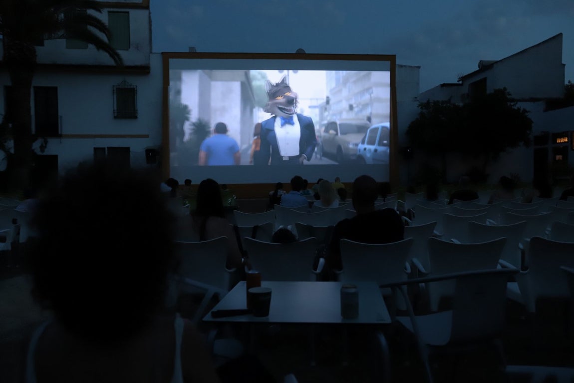 El inicio de la temporada de cines de verano en Córdoba, en imágenes