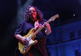 Raimundo Amador : «Aunque toque un rock and roll o un blues, siempre va a sonar gitano»