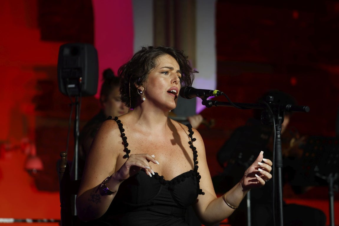 El Pele y Chico Pérez deslumbran con su talento en la Noche Blanca del Flamenco en Córdoba, en imágenes