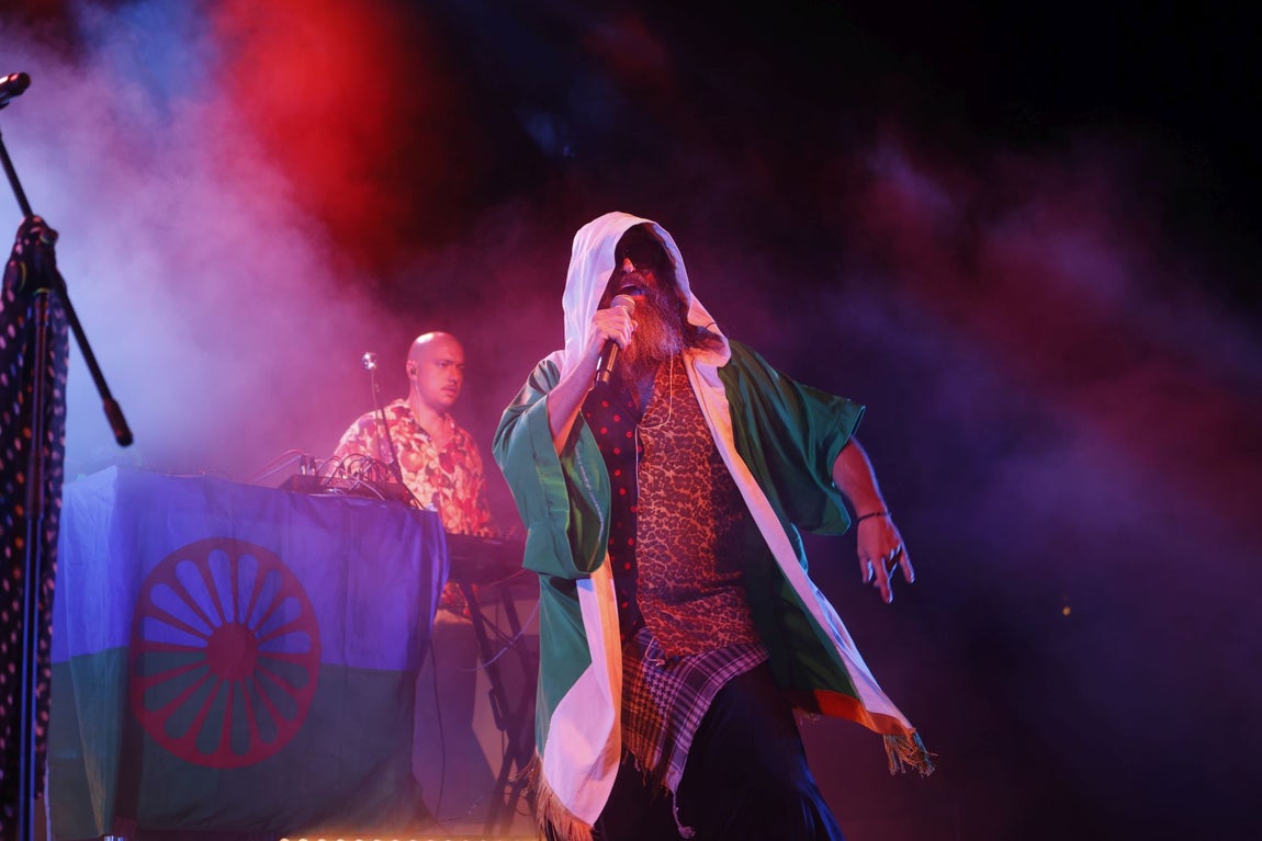 Raimundo Amador y Califato ¾ brillan en la Noche Blanca del Flamenco en Córdoba