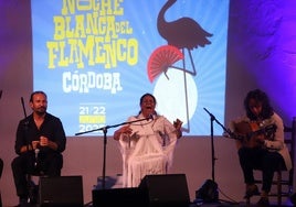 En imágenes, la pureza de Aurora Vargas, y la fuerza de Rocío Luna y Rafa del Calli, en La Noche Blanca de Córdoba