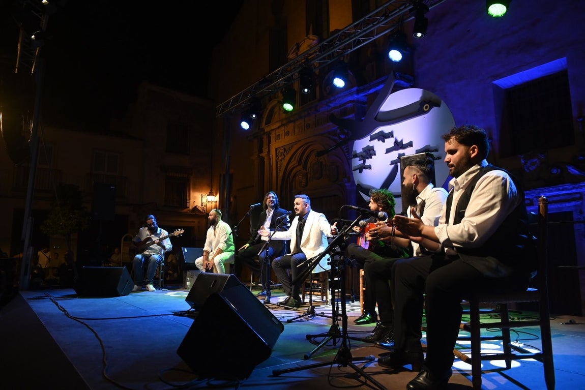 La pureza de Aurora Vargas y la fuerza de Rocío Luna y Rafa del Calli en La Noche Blanca del Flamenco de Córdoba, en imágenes