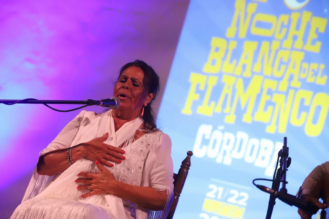 La pureza de Aurora Vargas y la fuerza de Rocío Luna y Rafa del Calli en La Noche Blanca del Flamenco de Córdoba, en imágenes