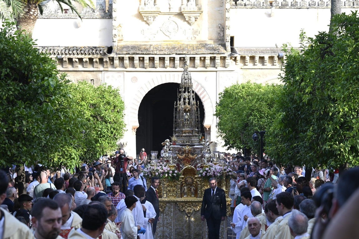 La solemne procesión del Corpus Christi de Córdoba, en imágenes