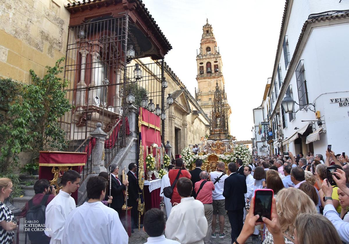 Sigue en directo la misa y salida del Corpus Christi en Córdoba 2025