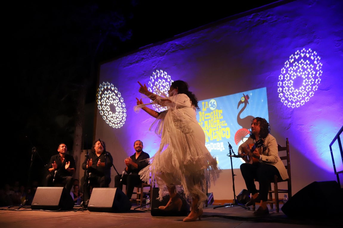 La pureza de Aurora Vargas y la fuerza de Rocío Luna y Rafa del Calli en La Noche Blanca del Flamenco de Córdoba, en imágenes