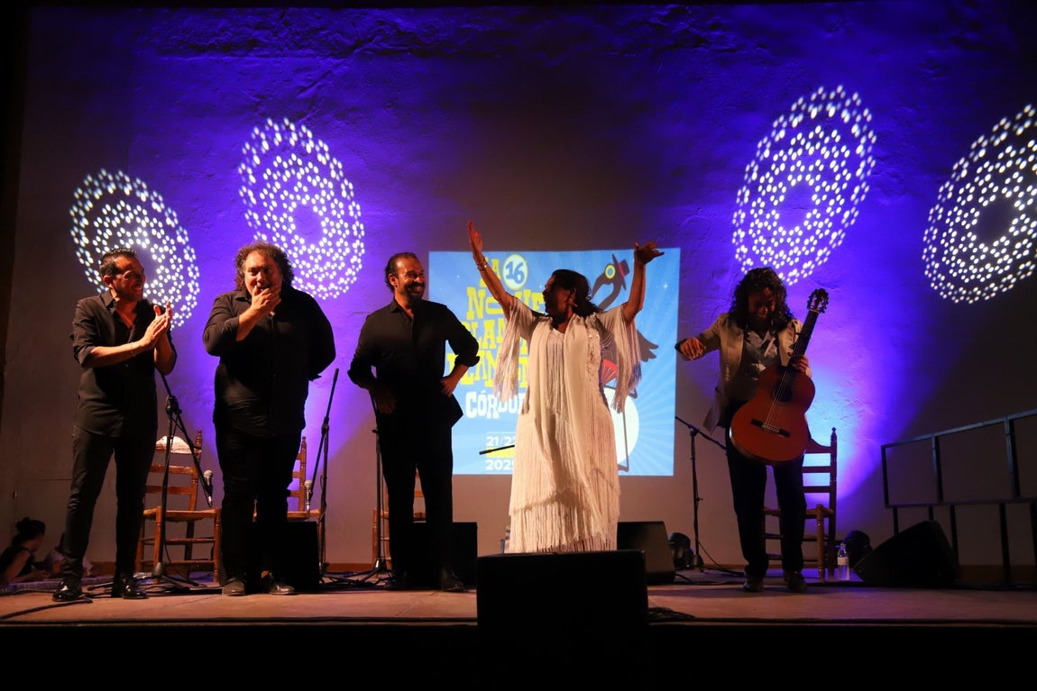 La pureza de Aurora Vargas y la fuerza de Rocío Luna y Rafa del Calli en La Noche Blanca del Flamenco de Córdoba, en imágenes