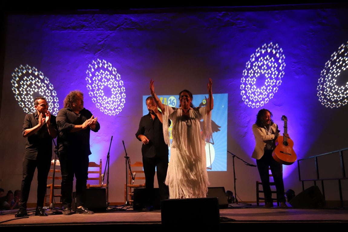La pureza de Aurora Vargas y la fuerza de Rocío Luna y Rafa del Calli en La Noche Blanca del Flamenco de Córdoba, en imágenes