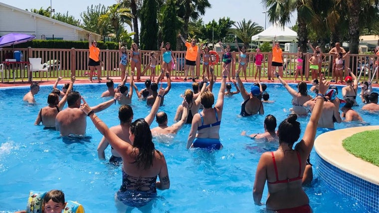 El aeróbic en la piscina, un clásico