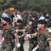 Parada militar por el 40 aniversario de la brigada Guzmán el Bueno