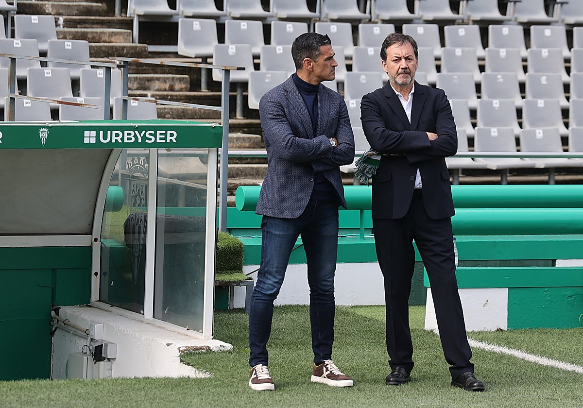 El director deportivo Juanito junto al CEO del club, Antonio Fernández Monterrubio
