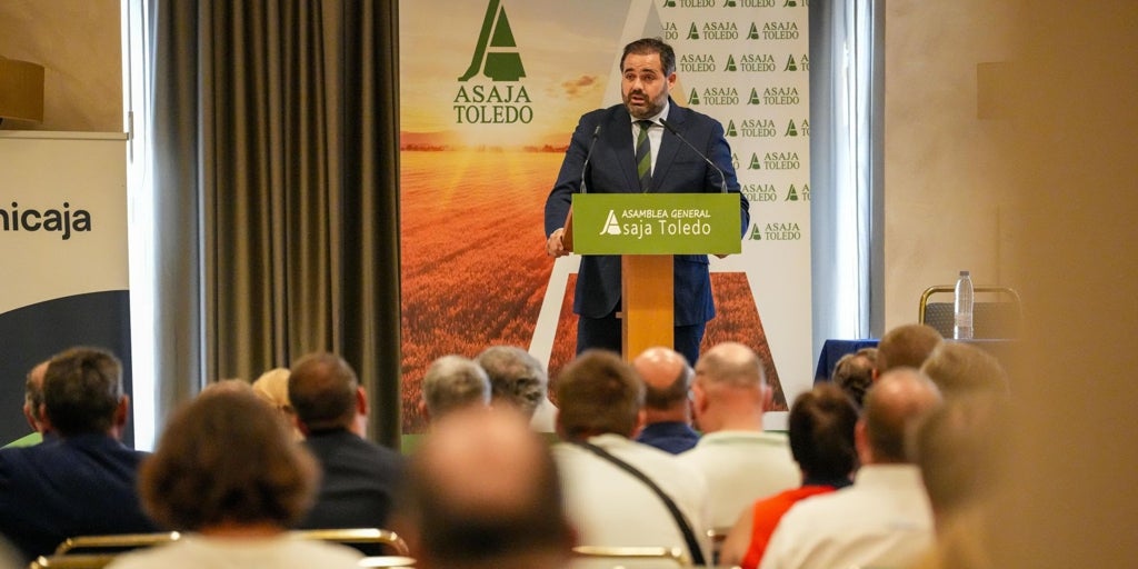 Núñez propone un Plan Agroindustrial para que Castilla-La Mancha lidere la fabricación de maquinaria agrícola en Europa