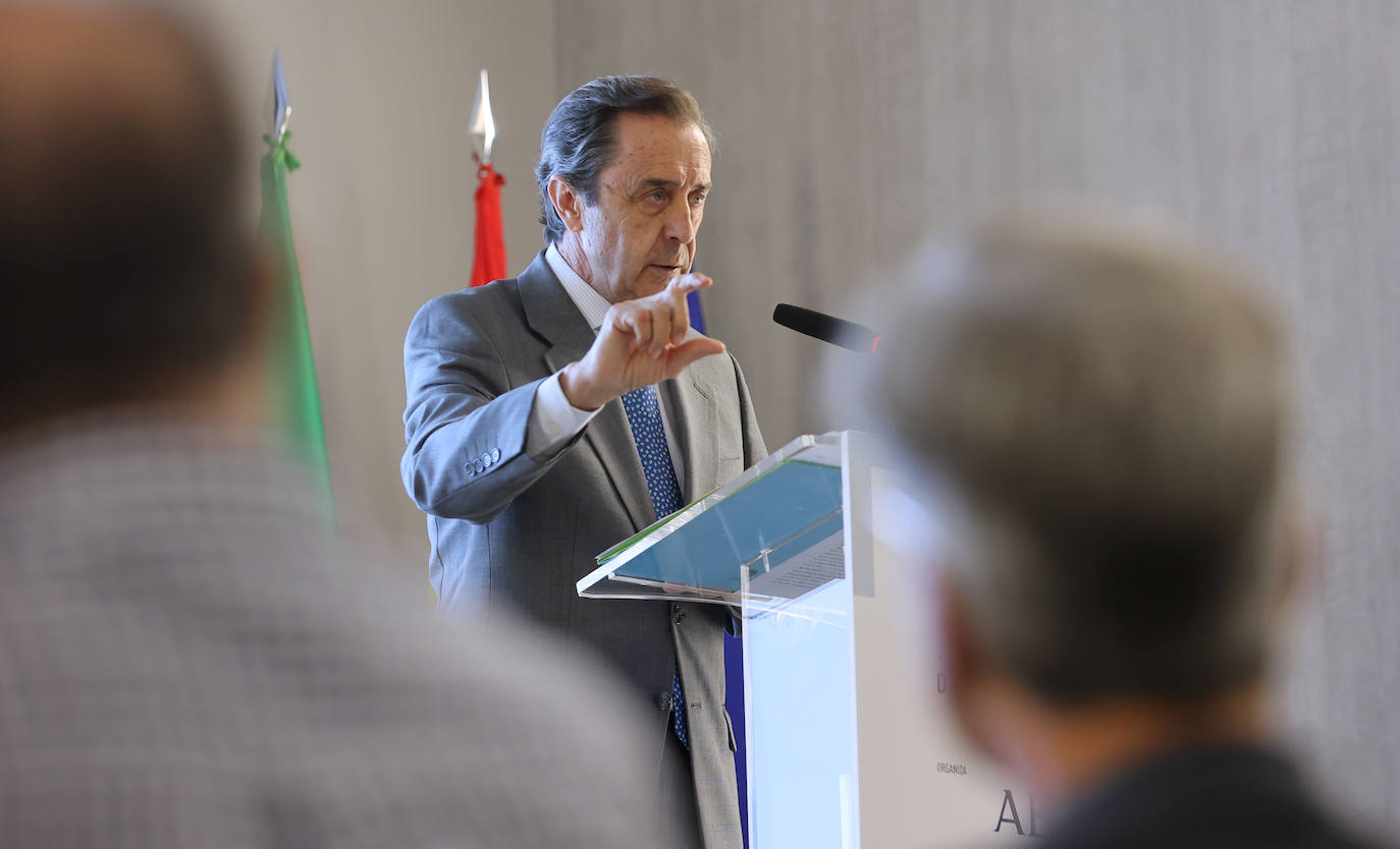 La mejores imágenes de La Mirada Económica de ABC con el presidente de Covap