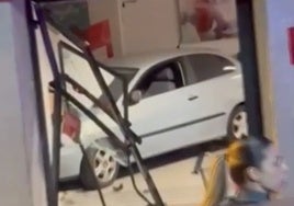 Nuevo alunizaje en Madrid: una banda asalta un banco de madrugada en Campo Real y huye