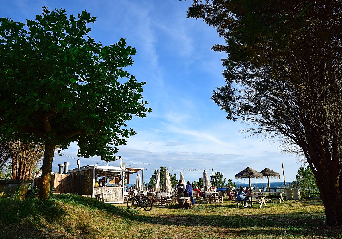Terraza del 'Bico Beach' en Sanxenxo (Pontevedra), ganador de un solete