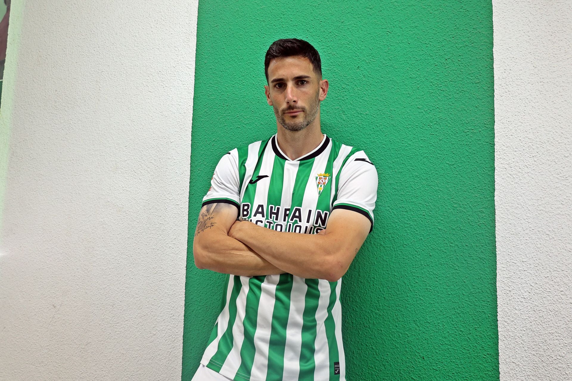 La nueva camiseta oficial del Córdoba CF para la temporada 2025-2026, en imágenes
