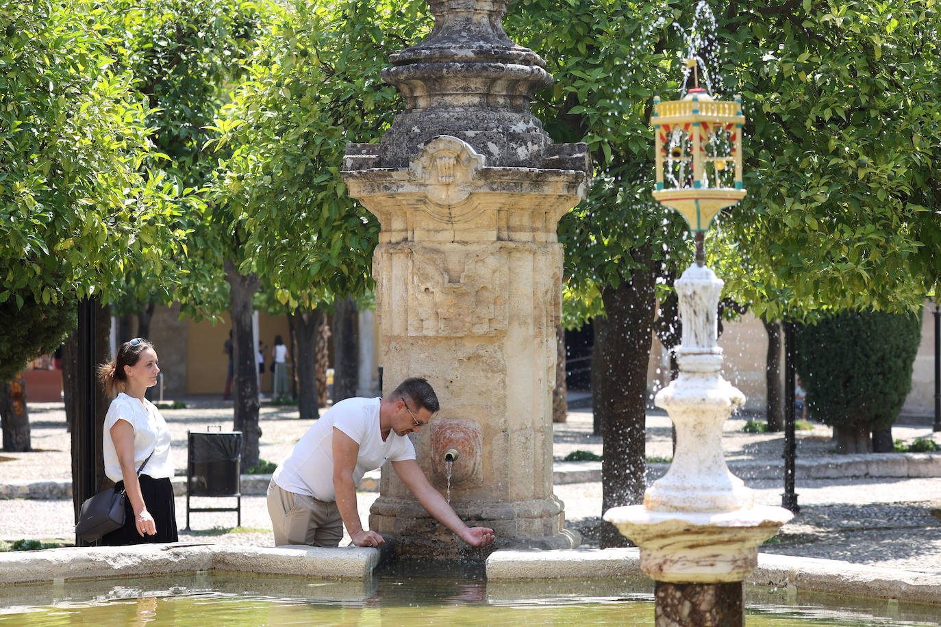 Las imágenes de un tórrido domingo en Córdoba a más de 43 grados