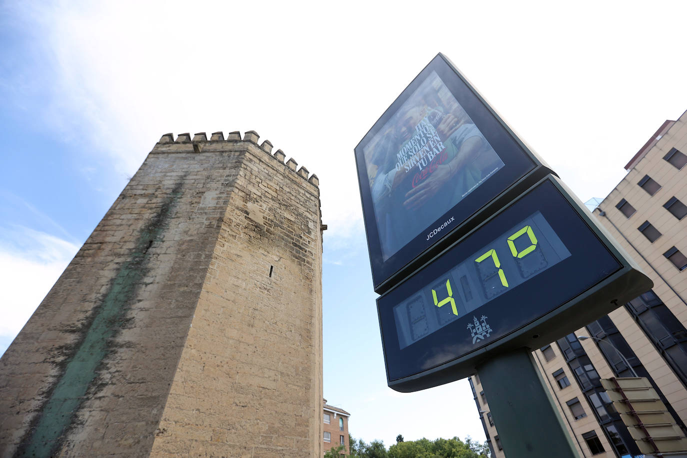 Las imágenes de un tórrido domingo en Córdoba a más de 43 grados