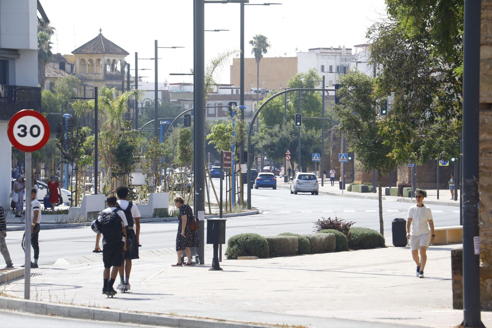Así ha quedado la nueva Ronda de Marrubial tras las obras, en imágenes