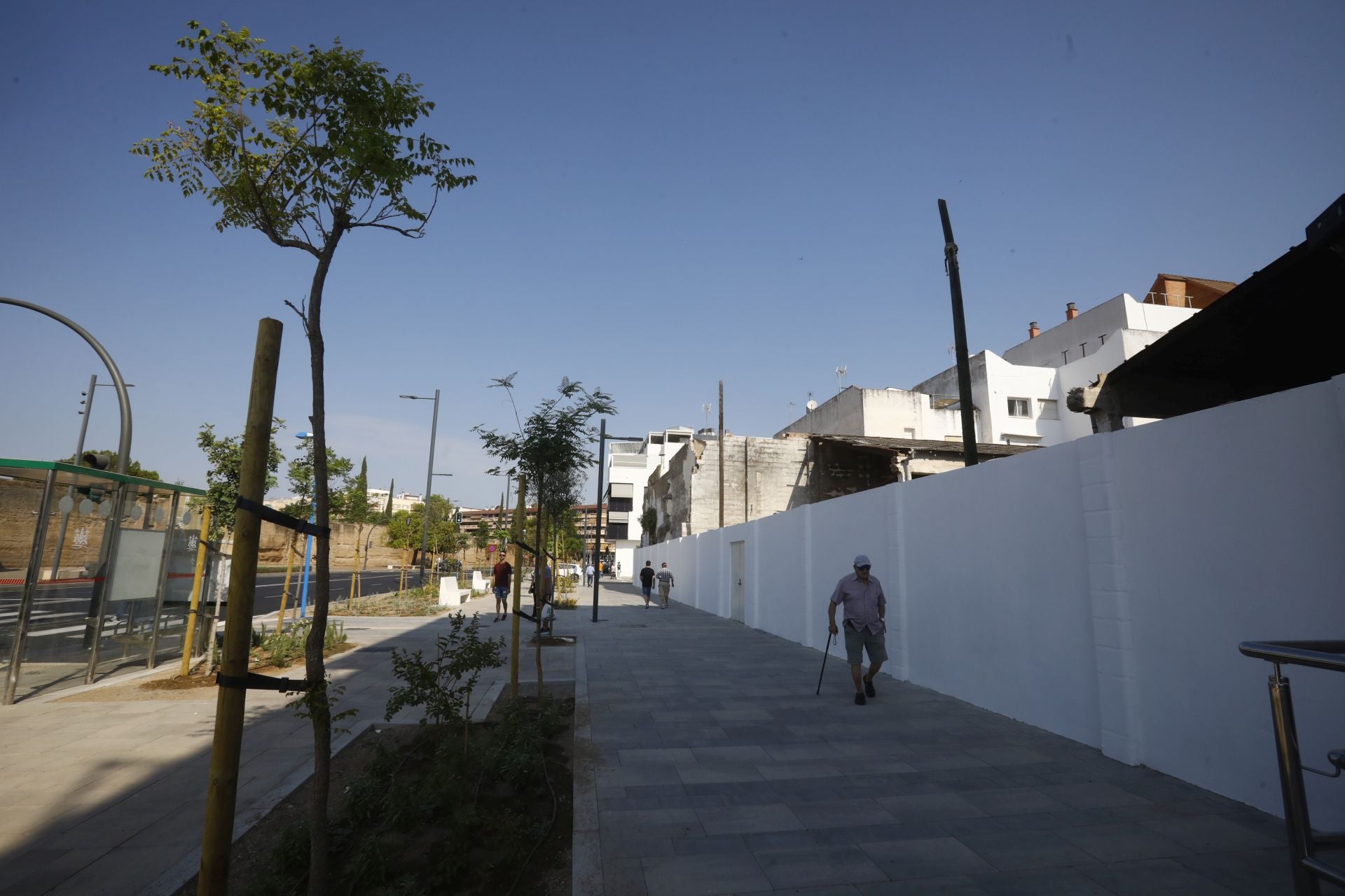 Así ha quedado la nueva Ronda de Marrubial tras las obras, en imágenes