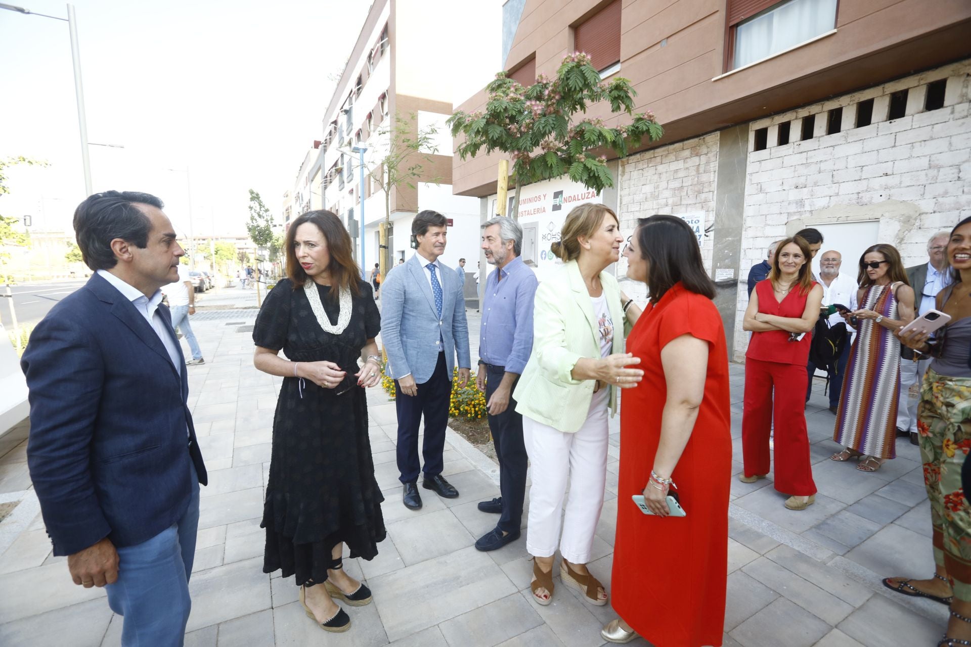 Así ha quedado la nueva Ronda de Marrubial tras las obras, en imágenes