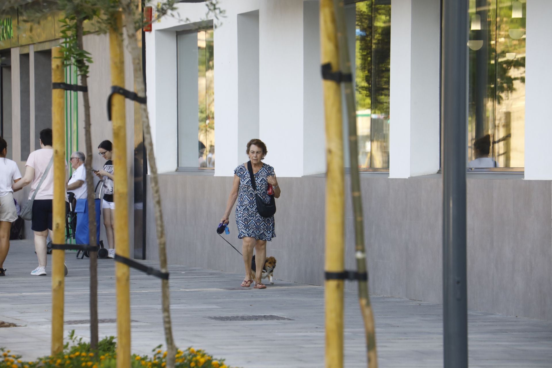 Así ha quedado la nueva Ronda de Marrubial tras las obras, en imágenes