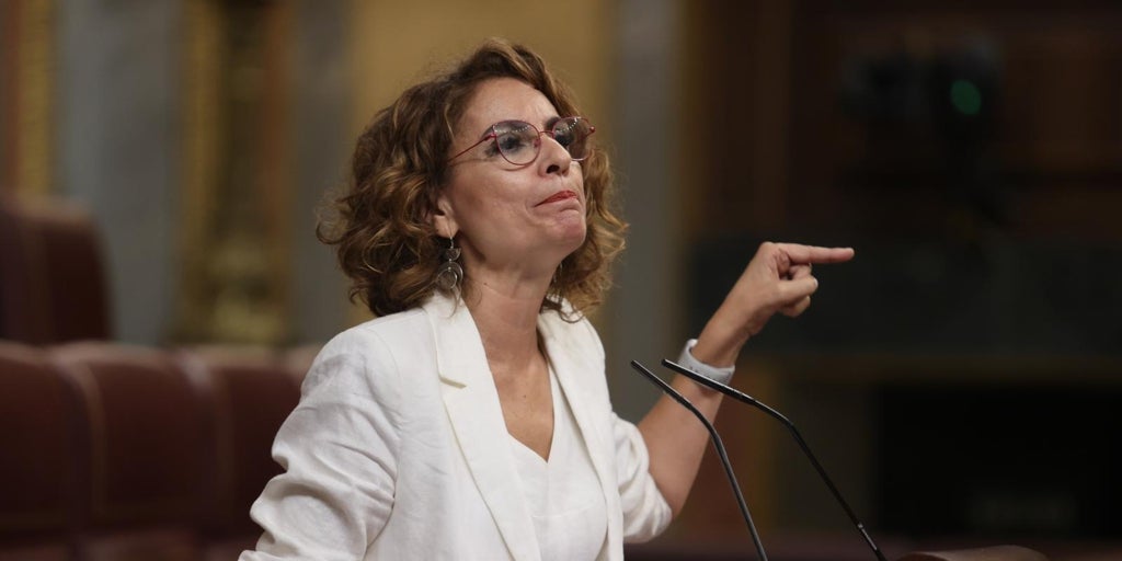 El Ministerio de Hacienda penaliza a Andalucía con 853 millones de euros por bajar impuestos