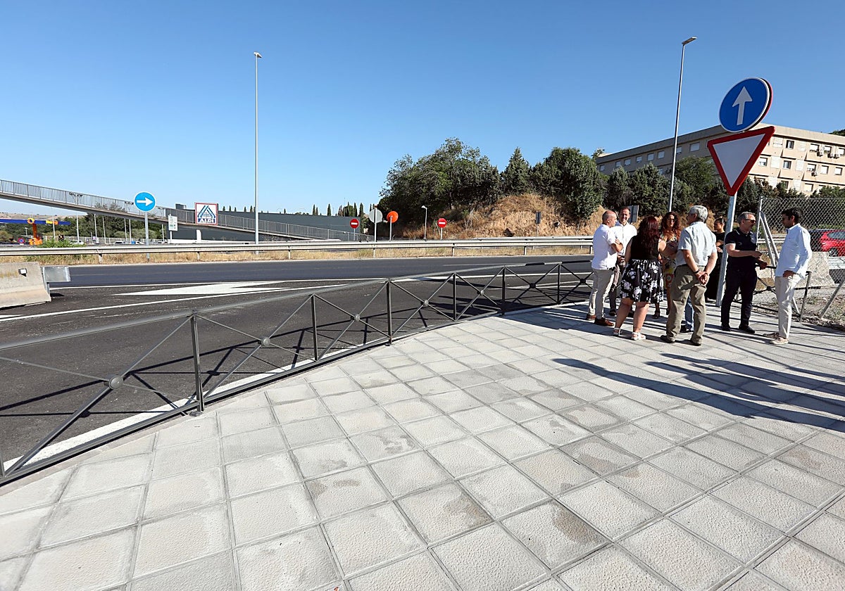 Visita al nuevo vial