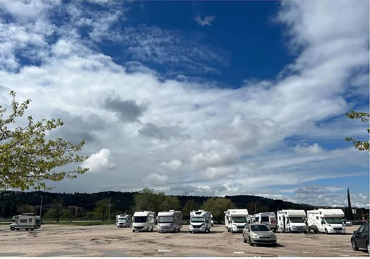 Caravanas aparcadas en Santa Teresa