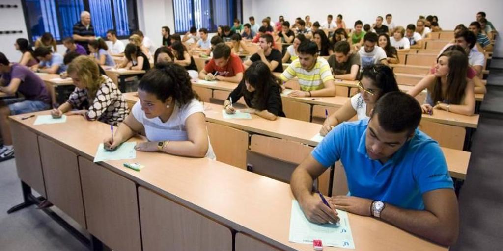 Comienza la convocatoria extraordinaria de Selectividad en Andalucía: así serán los nuevos exámenes
