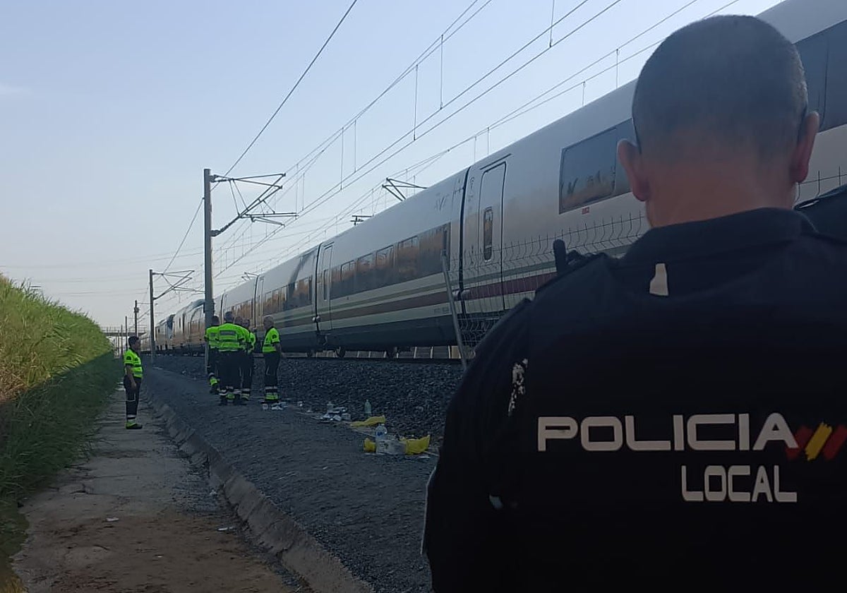 Los pasajeros de los trenes atrapados en Toledo por una avería, indignados: «Nos han dejado más de 12 horas abandonados»