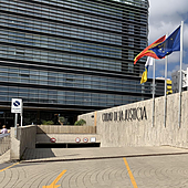 Condenada una pareja a 36 y 33 años de prisión por abusar de sus hijas y grabarlo en Gran Canaria