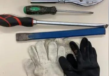 Detenidos cuatro hombres en Fuenlabrada por robar en viviendas con la técnica 'impresioning'