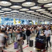 Refuerzo policial en Barajas para evitar un nuevo caos ante el aluvión de más de 50.000 pasajeros