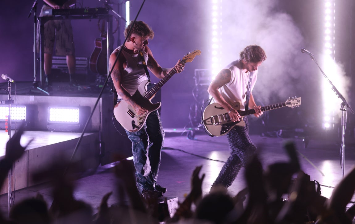 Dani Fernández pone bocabajo el Festival de la Guitarra de Córdoba, en imágenes
