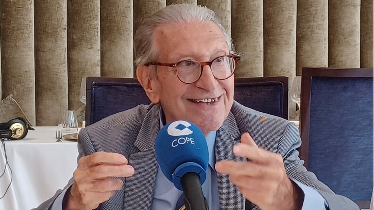 Jaime Gil Aluja: «Diseñé un algoritmo para el F.C. Barcelona con el que se fichó a Hristo Stoichkov»