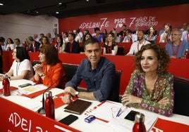 Sánchez recompone el PSOE sin prescindir del dos de Cerdán en una jornada marcada por la renuncia de Salazar