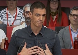 Un PSOE roto por dentro y por fuera