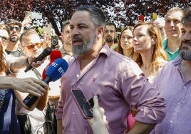Abascal insiste a Feijóo para que presente una moción: «Contará con nuestro apoyo»