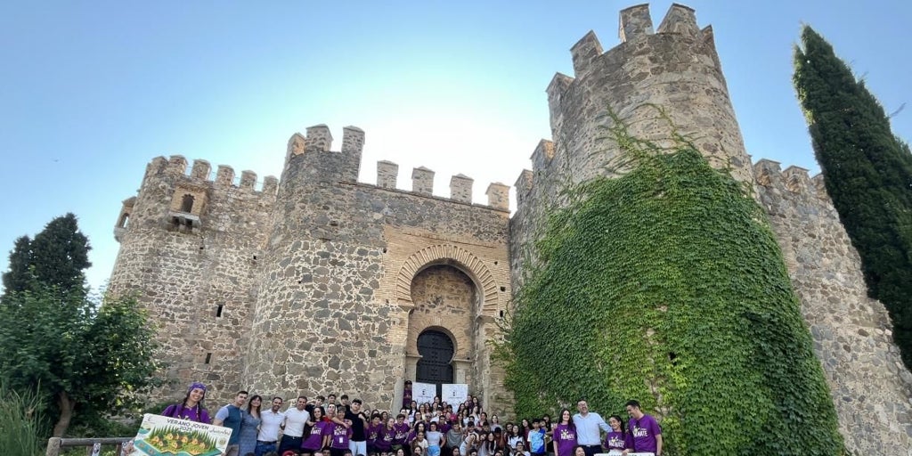 Los 80 jóvenes del campamento de Artes Escénicas del castillo de San Servando actuarán el miércoles por las calles de Toledo