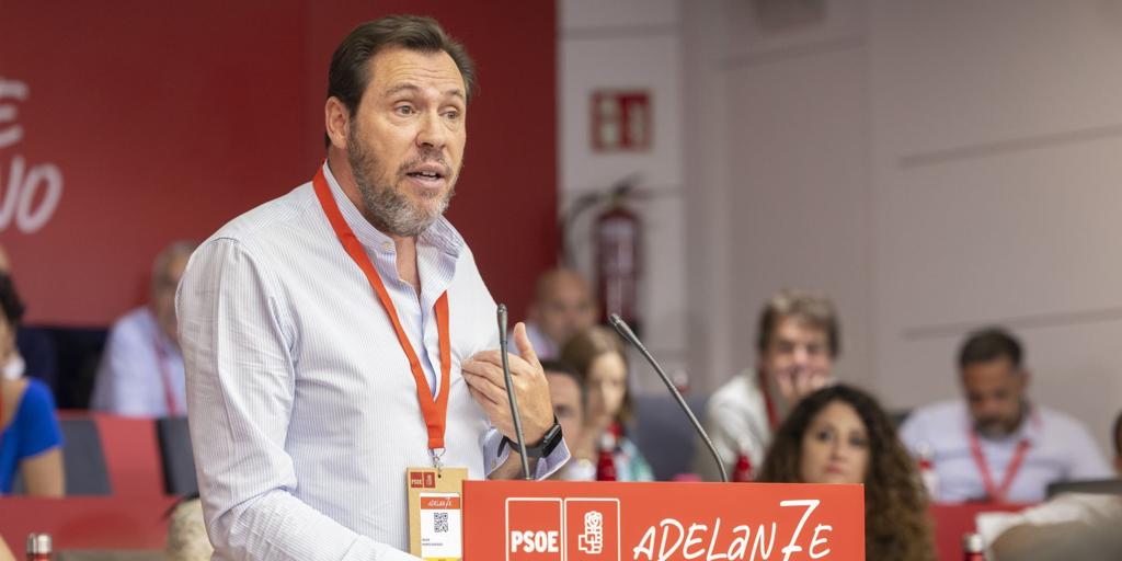 Puente acusa a Page de intentar una «enmienda a la línea del partido» desde una «posición absolutamente minoritaria»