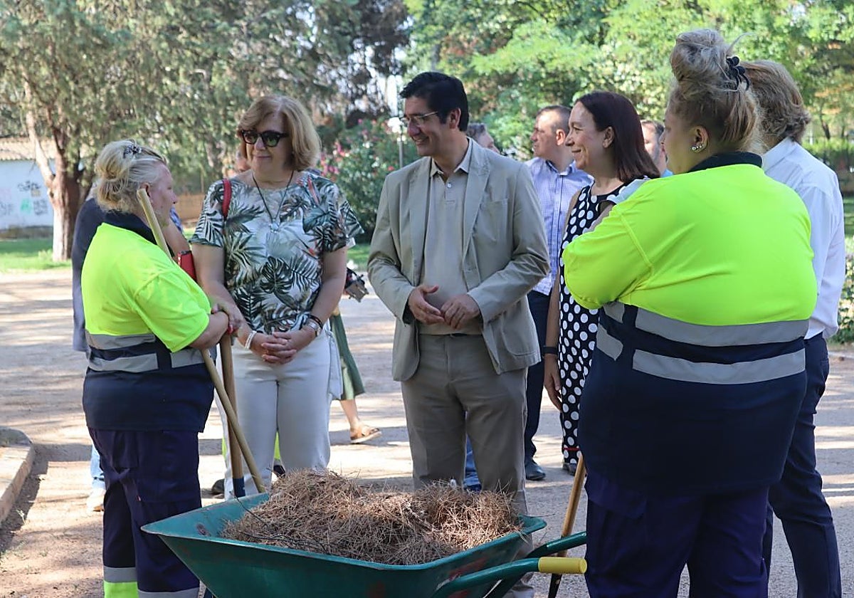 El vicepresidente segundovisita al Programa de Apoyo Activo al Empleo en Alcázar de San Juan