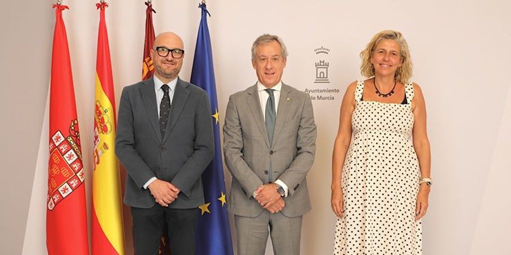 Eurocaja Rural visita el Ayuntamiento de Murcia para reforzar su compromiso, vocación de servicio y colaboración institucional