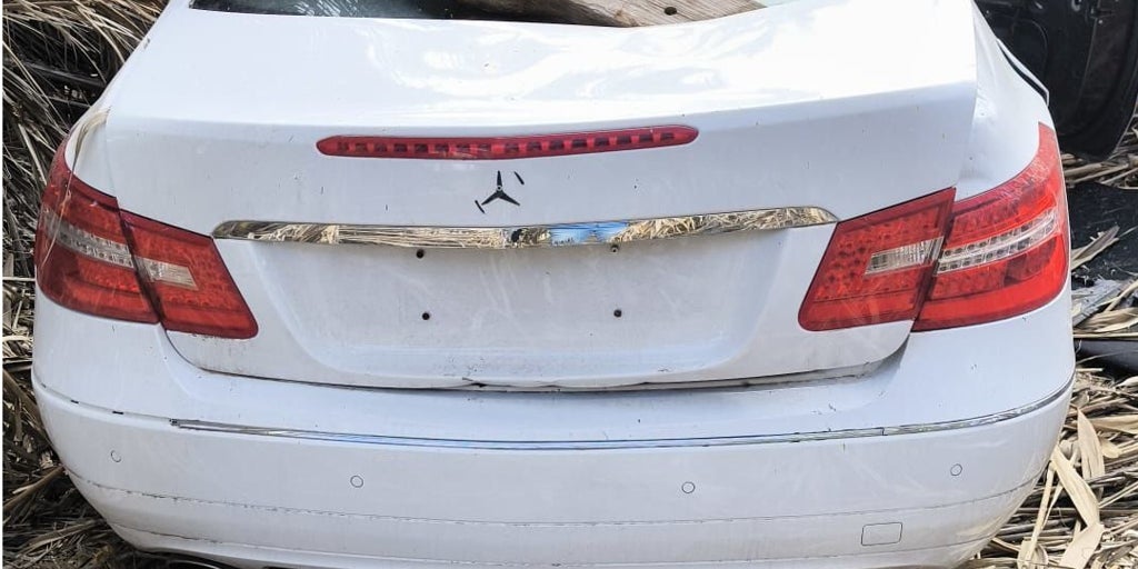 Pagan 30.000 euros a un comercial y luego lo emboscan en plena carretera para robarle el dinero
