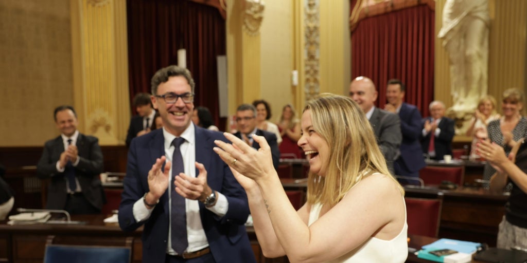 Prohens aprueba los presupuestos de 2025 con el respaldo de Vox y ata la legislatura hasta 2027