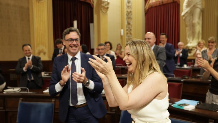 Prohens aprueba los presupuestos de 2025 con el respaldo de Vox y ata la legislatura hasta 2027