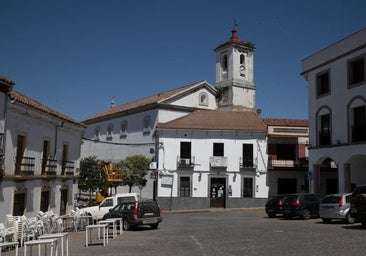 PP y VOX sospechan que las compras irregulares en Villaviciosa empezaron en 2021