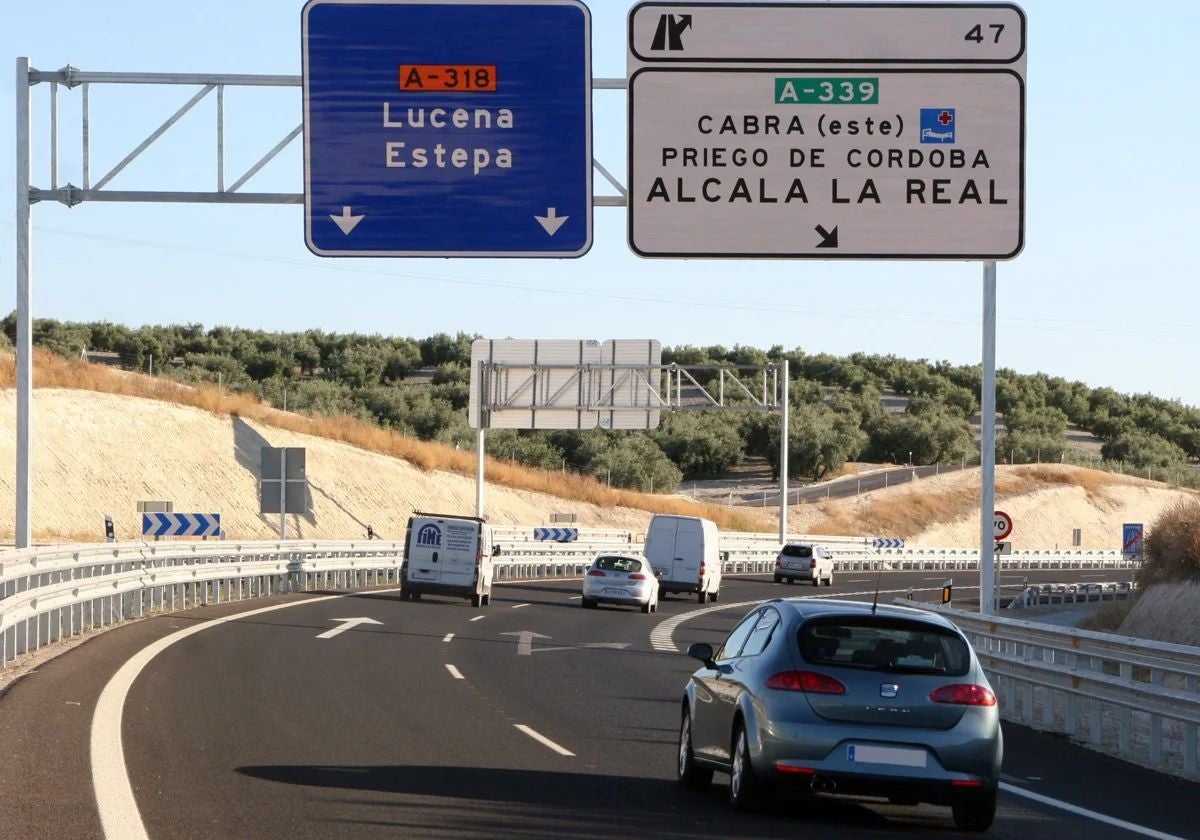 El tramo Cabra-Lucena (8,4 kilómetros), único en carga de la Autovía del Olivar en la provincia